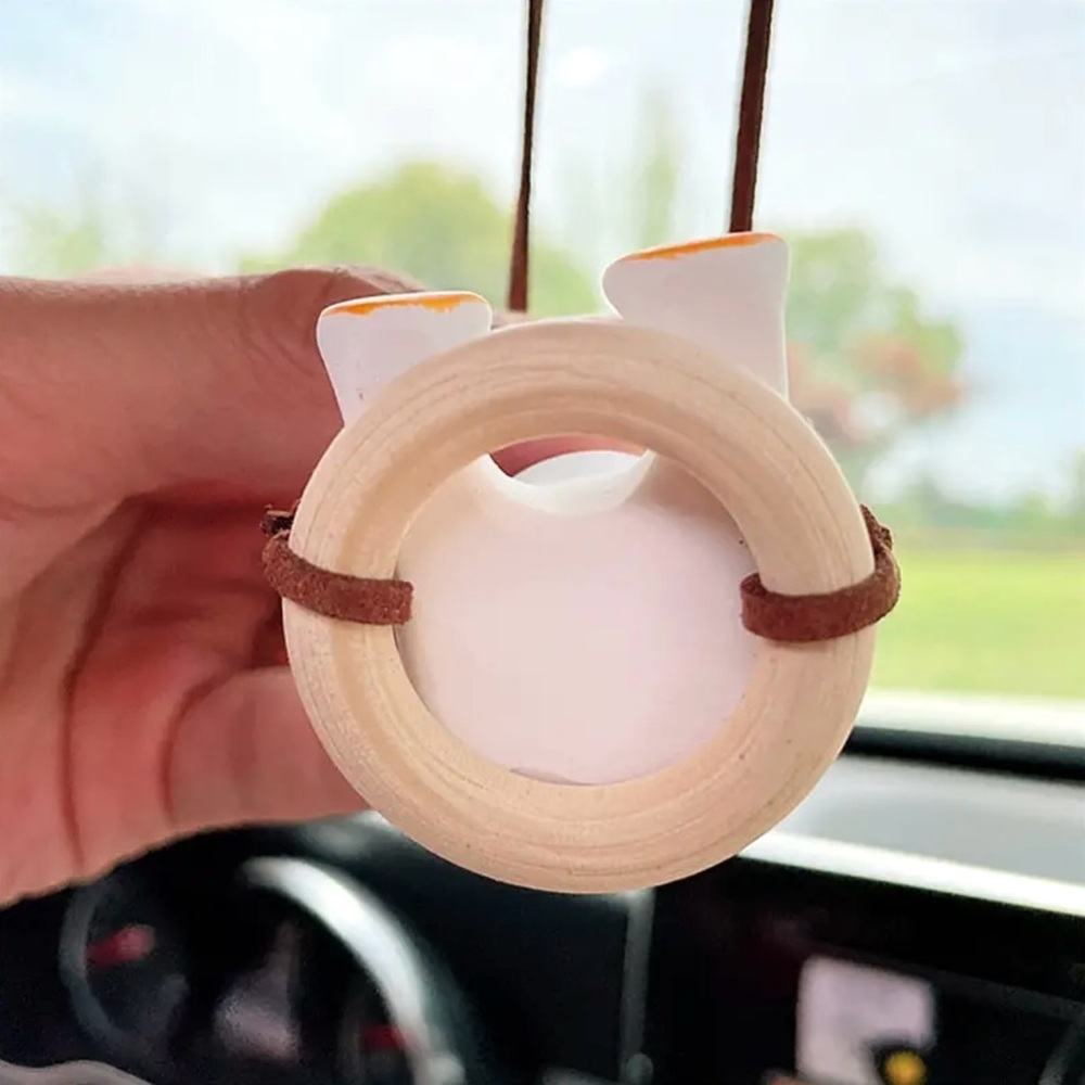 Swinging Duck On a Seat For Car Mirror New in Packaging - Picture 7 of 8